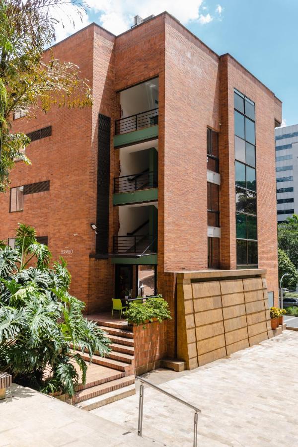 Hotel Bambu Milla De Oro Medellin Bagian luar foto