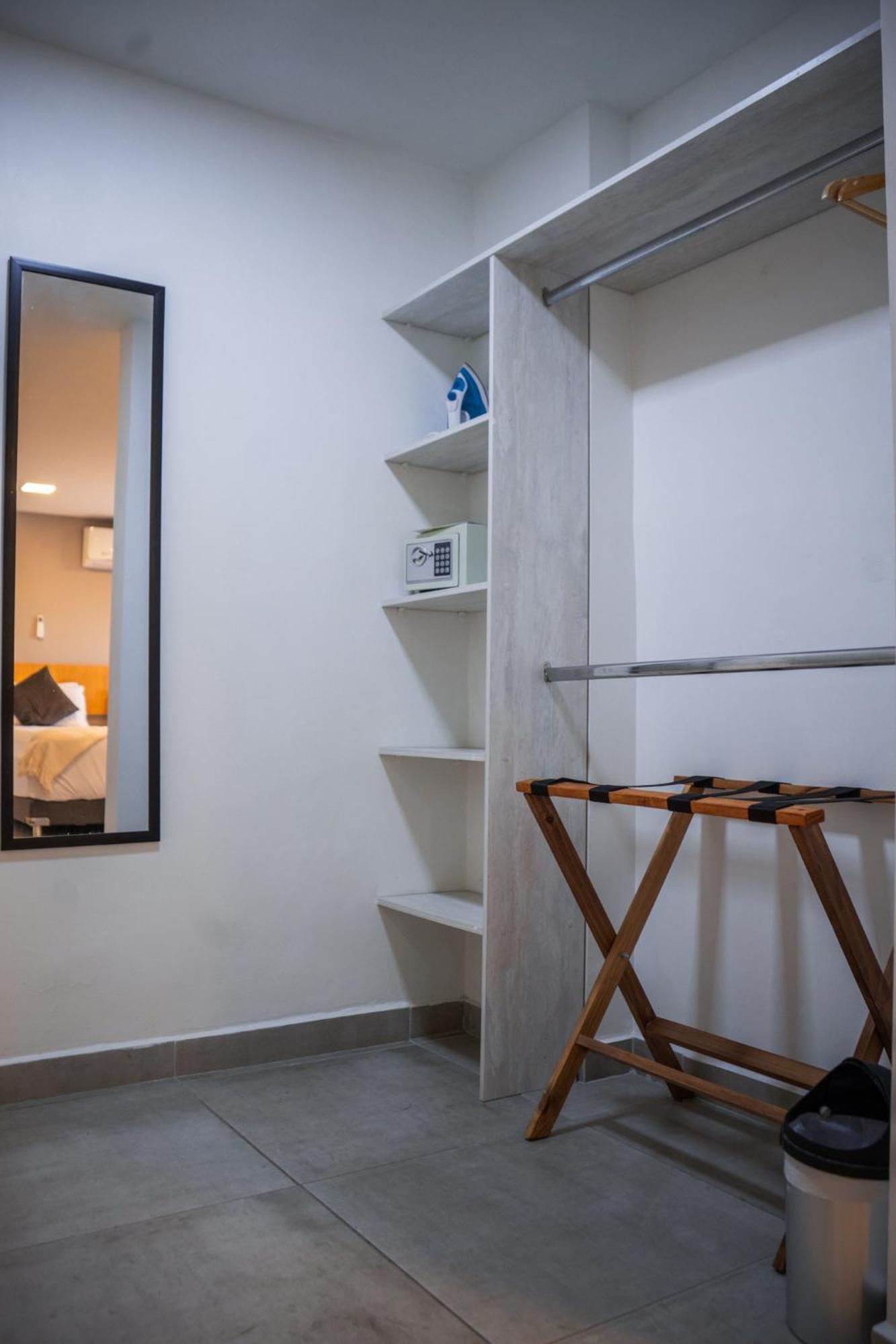 Hotel Bambu Milla De Oro Medellin Bagian luar foto