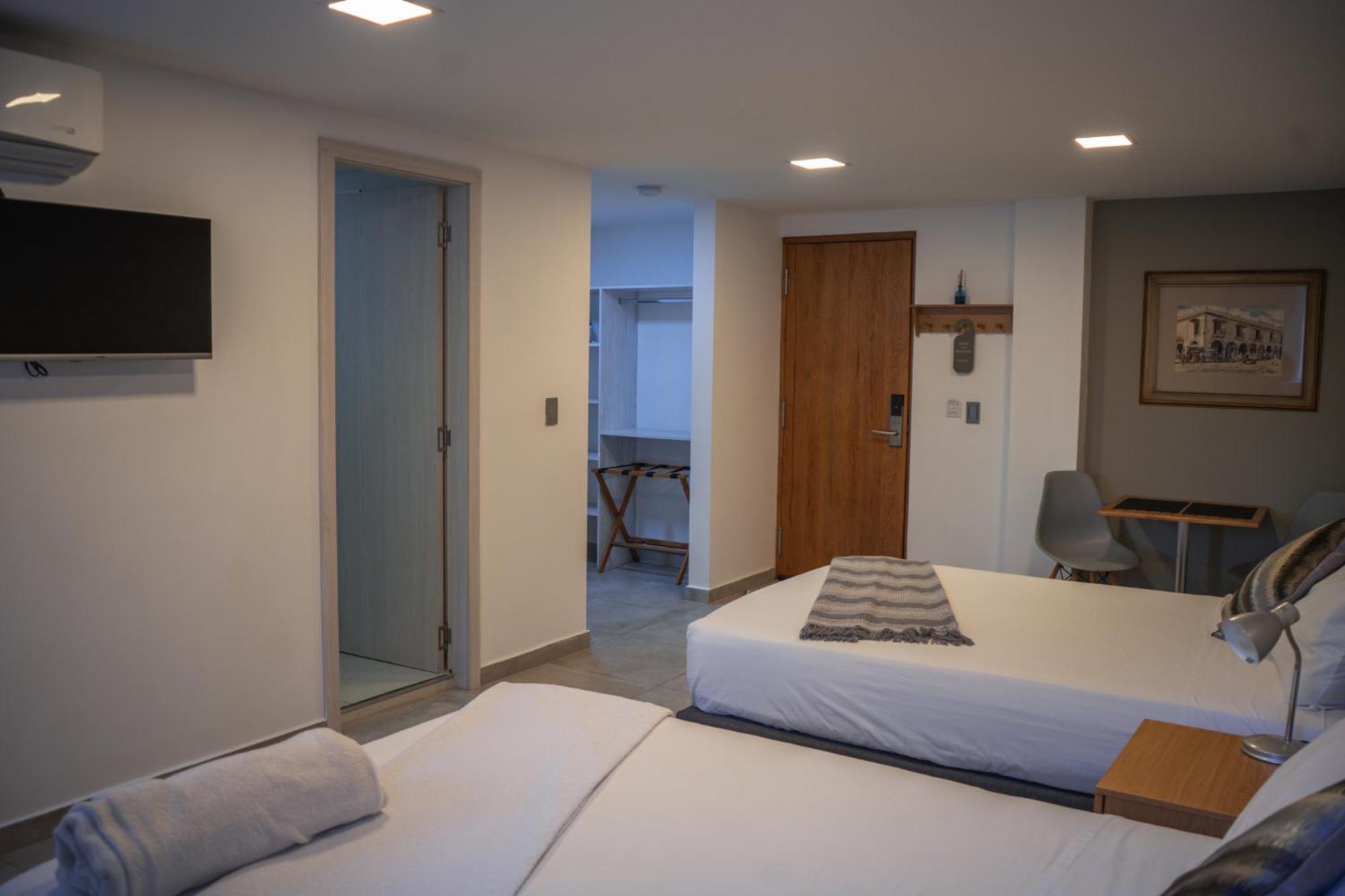 Hotel Bambu Milla De Oro Medellin Bagian luar foto