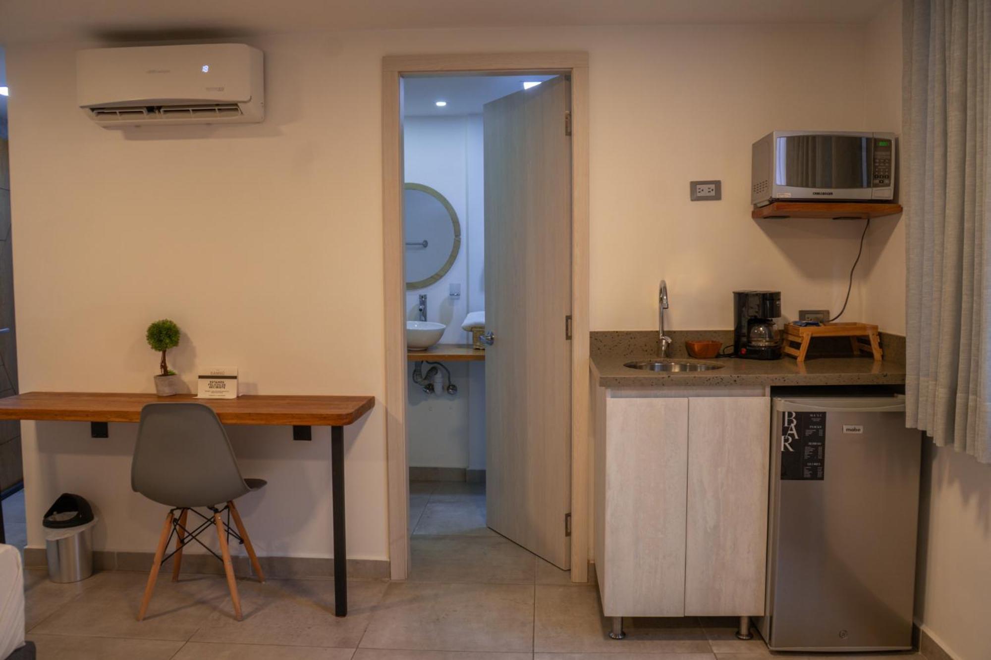 Hotel Bambu Milla De Oro Medellin Bagian luar foto